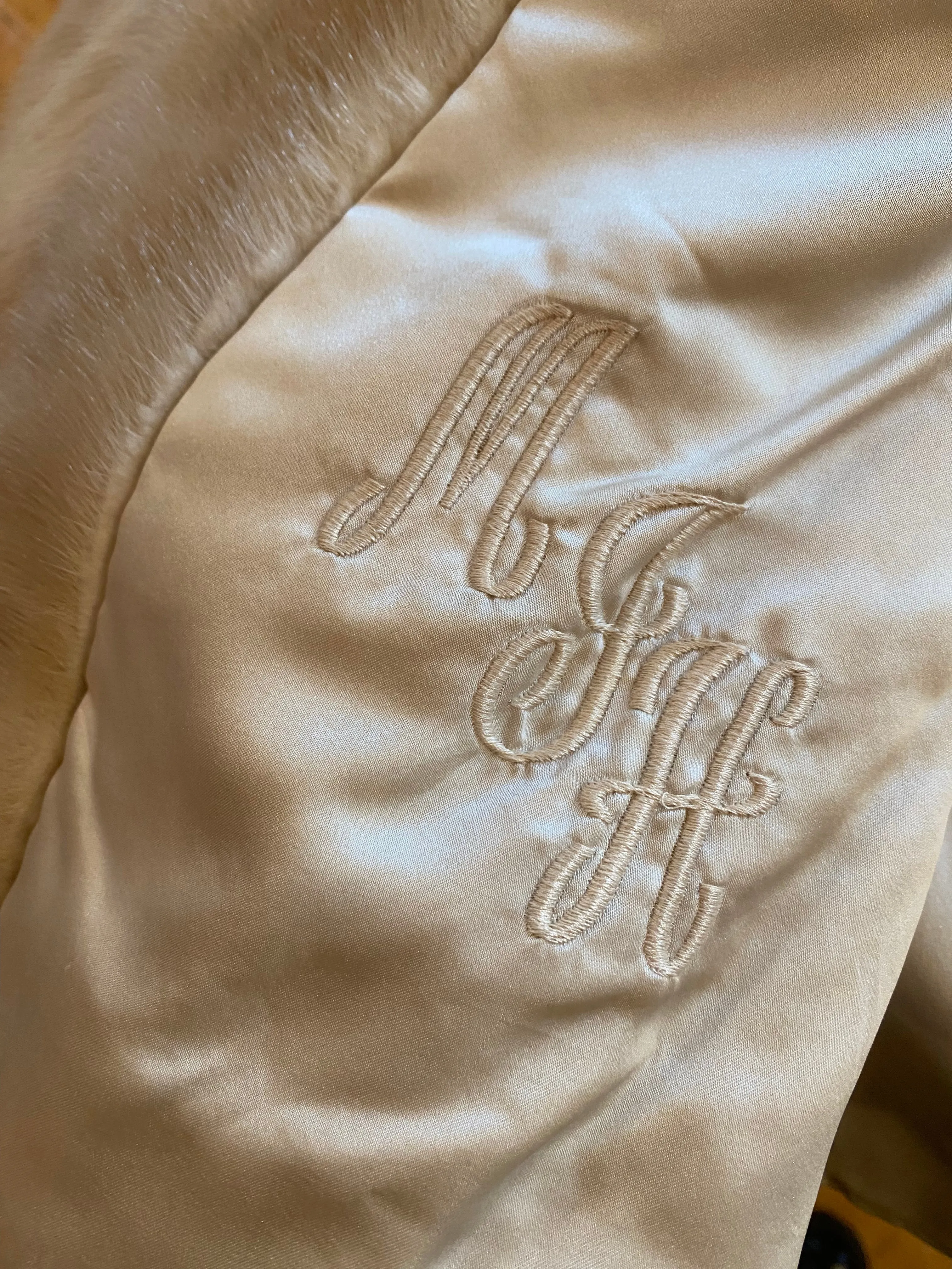 Luxurious 1960's Vintage Champagne Mink Jacket / Medium