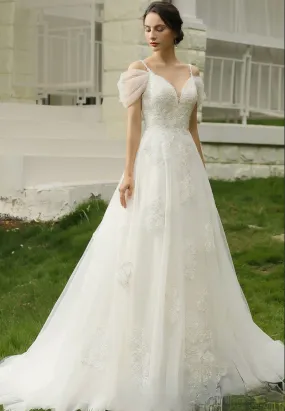 Romantic Glittery Lace Bridal Gown With Detachable Straps