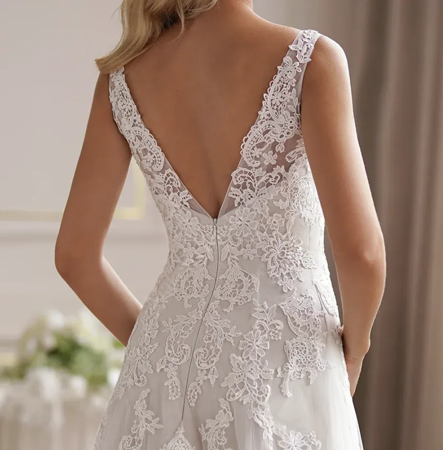 Romantic Strap V-Neck Fit & Flare Wedding Dress