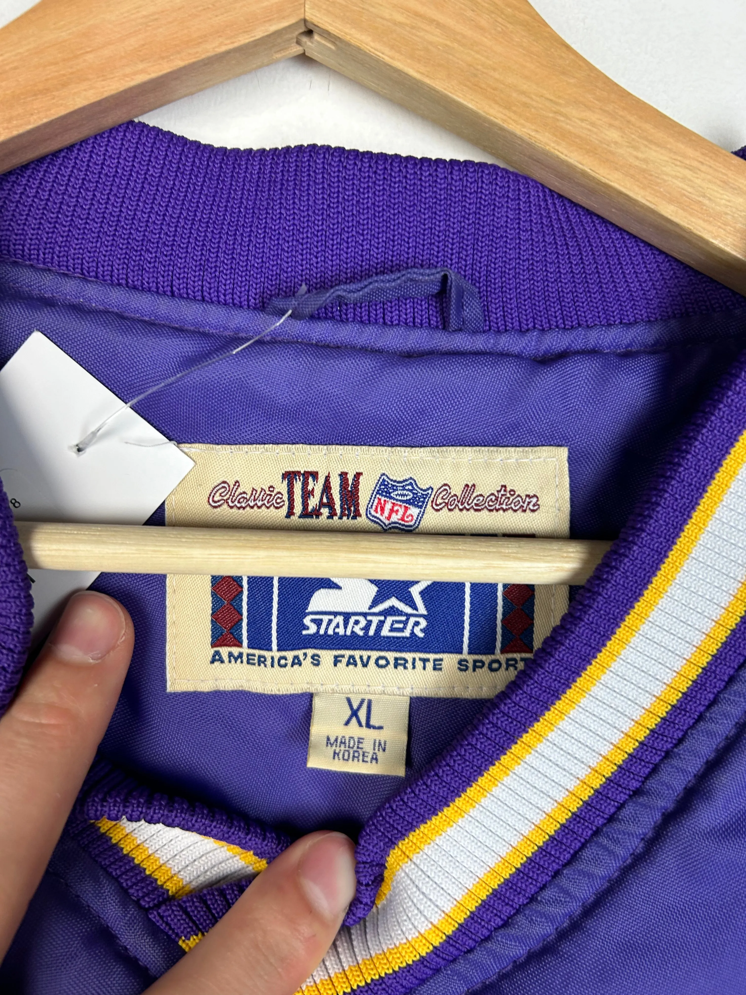 Vintage 90's Starter Minnesota Vikings Script Purple Pullover Windbreaker