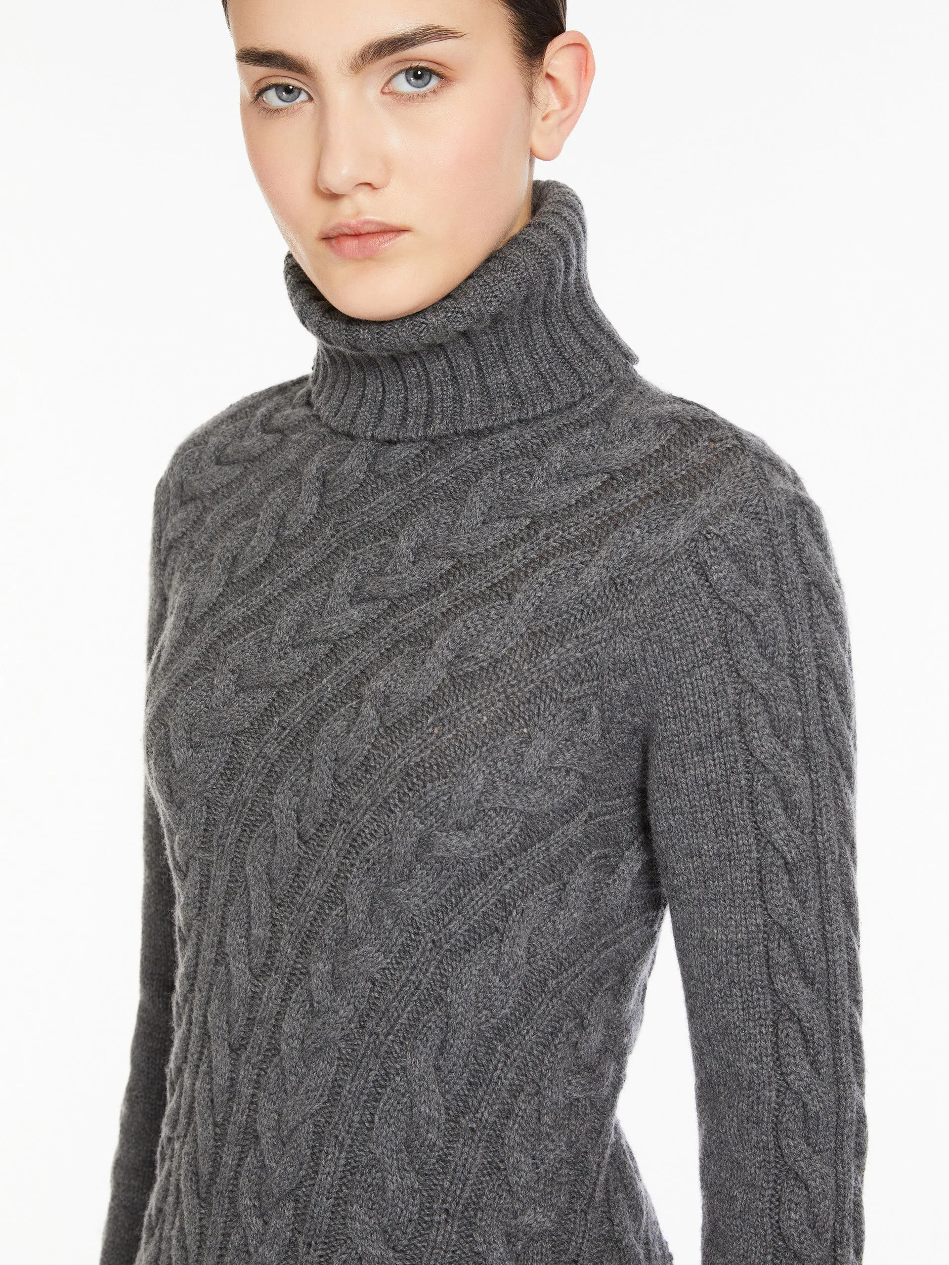 Wool and cashmere slim-fit dress